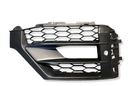 Audi Q2 - Front bumper lower grill 81A807682L