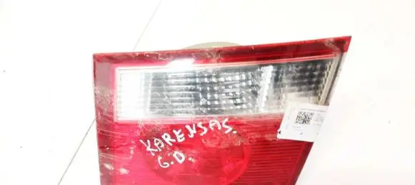 KIA Carens I Tailgate rear/tail lights