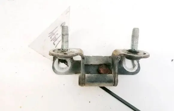 Jeep Patriot Tailgate/trunk/boot hinge