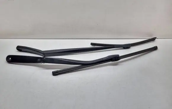 BMW 7 F01 F02 F03 F04 Windshield/front glass wiper blade 7182594