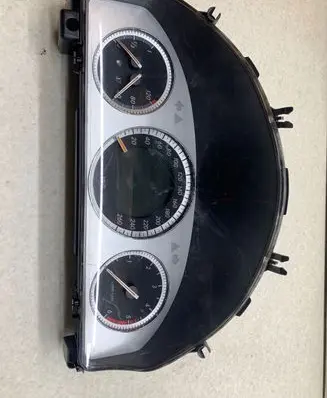 Mercedes-Benz C W204 Speedometer (instrument cluster) A204540