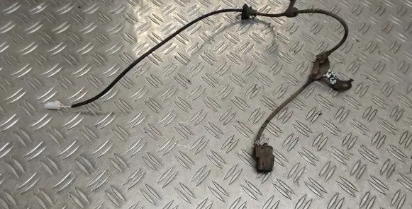 Toyota Yaris Rear ABS sensor wiring 