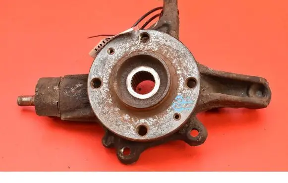 Citroen C4 II Front wheel hub spindle knuckle
