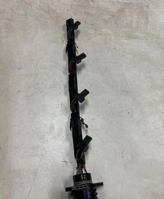 Volkswagen PASSAT B5.5 Fuel injector wires 038971803