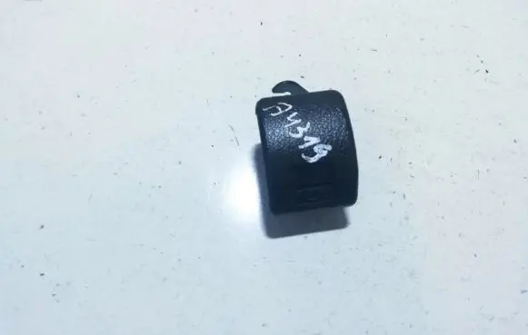 Mitsubishi L200 Engine bonnet (hood) release handle