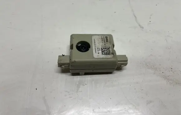 BMW 2 F46 Fuse 2622341