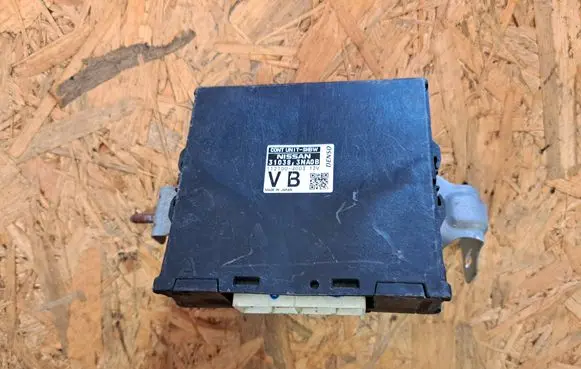 Nissan Leaf I (ZE0) Gearbox control unit/module 310383NA0B 1127003003