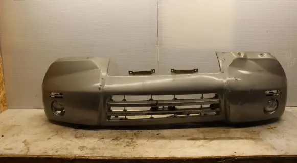 Mitsubishi Pajero Front bumper