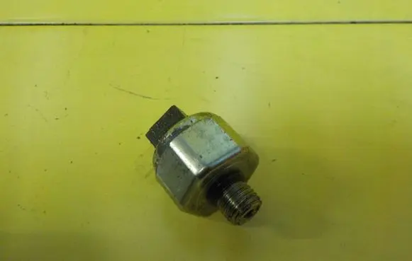 Nissan Murano Z50 Oil pressure sensor BIEGOW VQ35