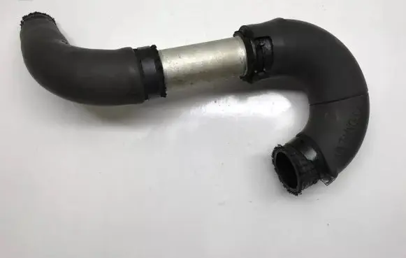 Hyundai Santa Fe Intercooler hose/pipe