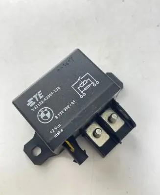 BMW 7 F01 F02 F03 F04 Coolant fan relay 9198302 V23132A2001X30