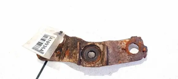Mazda Premacy Engine mounting bracket 