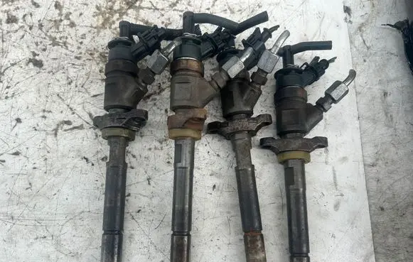 Ford Fiesta Fuel injectors set 0445110353 9M5Q9F593AA