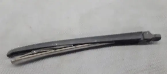 Hyundai Tucson JM Rear wiper blade arm 