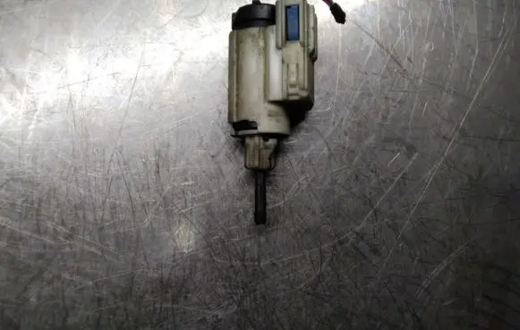 Volkswagen Transporter - Caravelle T5 Brake pedal sensor switch 8E0927189B
