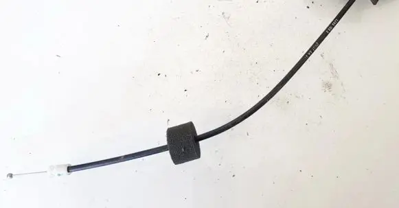 Mercedes-Benz CLS C219 Loading door cable line 22991080