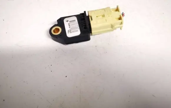 Lexus IS 220D-250-350 Airbag deployment crash/impact sensor 898310w040 89831-0w040
