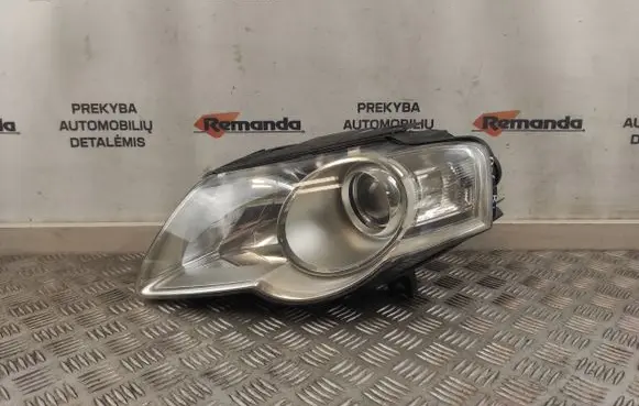 Volkswagen PASSAT B6 Headlight/headlamp 3C0941005Q