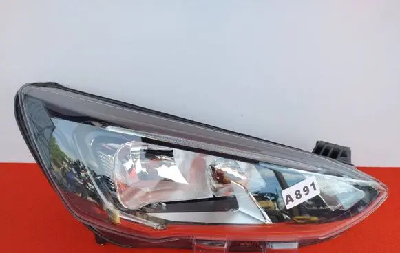 Ford Focus Headlight/headlamp JX7B