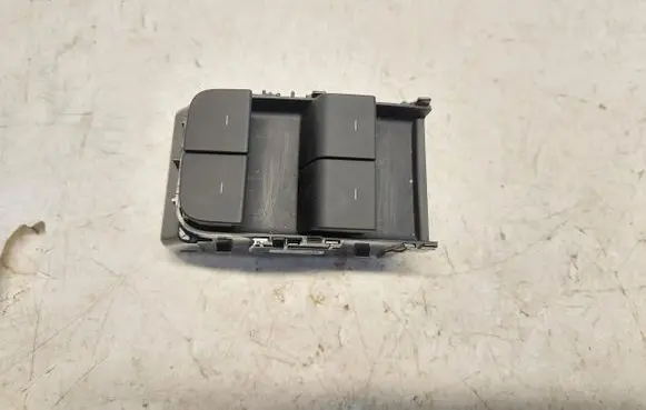 Tesla Model Y Front window lifting mechanism without motor 