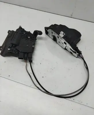 BMW 5 GT F07 Front door lock 7149436