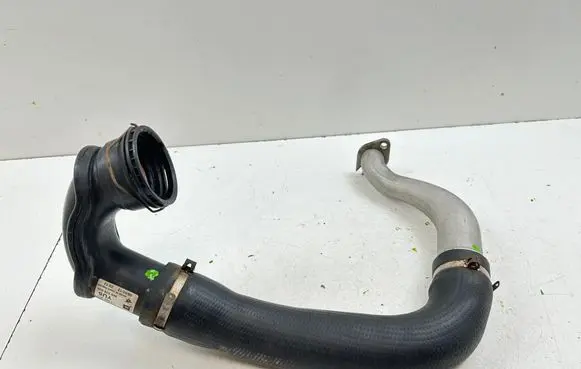 Opel Zafira C Intercooler hose/pipe 13386923 360578926