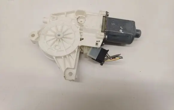 Mercedes-Benz ML W166 Front door window regulator motor A1669060201