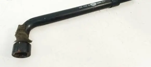 Land Rover Discovery Sport Wheel nut wrench EJ3217035AB