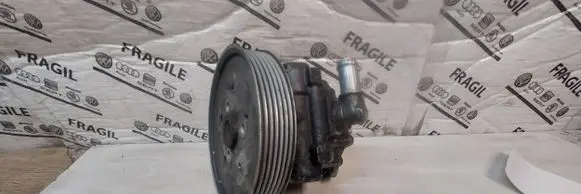 Audi A6 S6 C5 4B Power steering pump 497996169