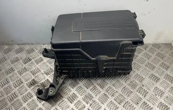 Battery box tray
