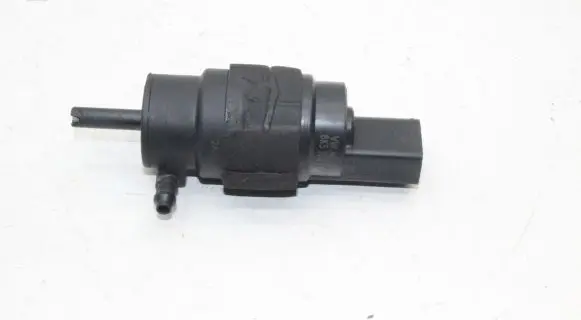 Audi A4 S4 B8 8K Windscreen/windshield washer pump 8K5955647