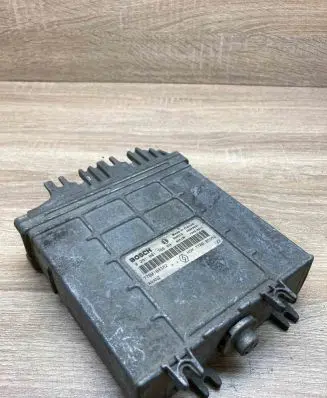 Renault Laguna I Engine control unit/module ECU 7700105952 0281001766