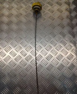 Oil level dip stick