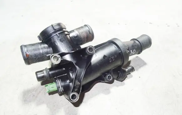 Volvo C30 Thermostat housing 9656182980