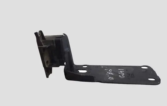 BMW 3 E90 E91 Radiator mount bracket 51647117 23781010