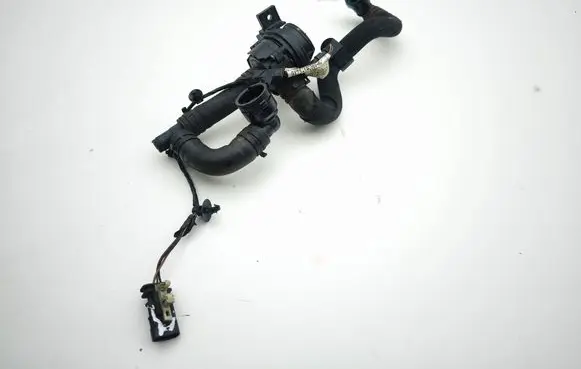 Jaguar XE Electric auxiliary coolant/water pump GX7314C361AC