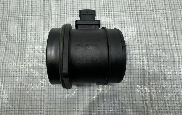 Land Rover Range Rover Evoque L551 Mass air flow meter G4D3-12B579-AA