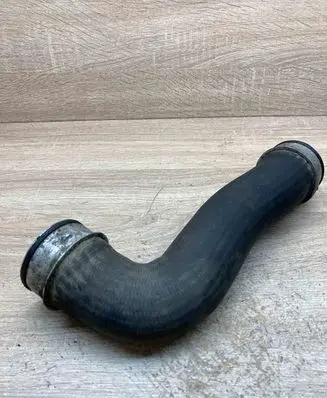 Skoda Octavia Mk2 (1Z) Air intake hose/pipe 1K0145834C