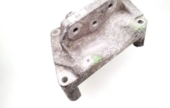 Opel Astra H Engine mounting bracket 55198565