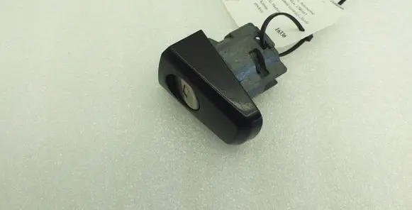 Chevrolet Cruze Front door lock (next to the handle) 495072894
