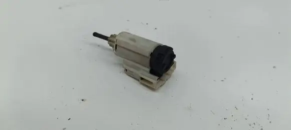 Audi A4 S4 B7 8E 8H Brake pedal sensor switch 8E0927189B 0006 19322005