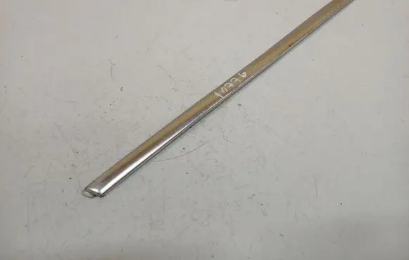 Volkswagen PASSAT B5.5 Front door glass trim molding 