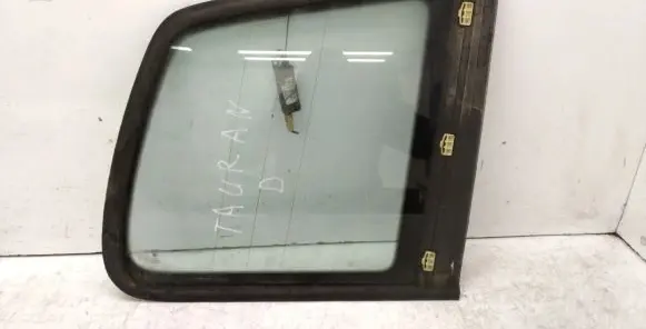 Volkswagen Touran I Rear side window 43R00048 DOT24 AS2