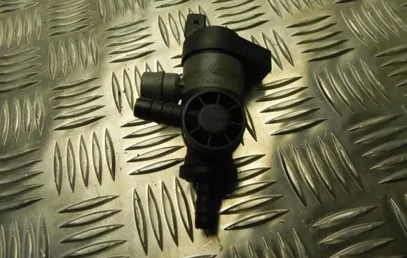 BMW 2 F22 F23 Turbo solenoid valve 7636155 VD10263