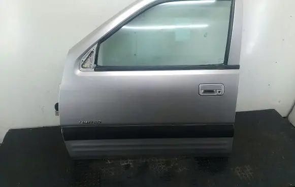 Opel Frontera B Front door 