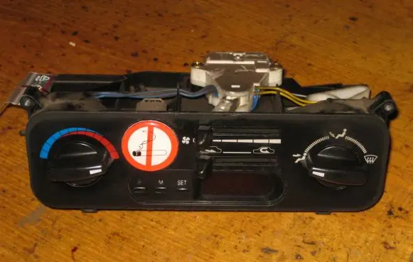 Mitsubishi Colt Climate control unit