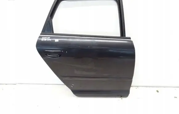 Audi A3 S3 8P Rear door