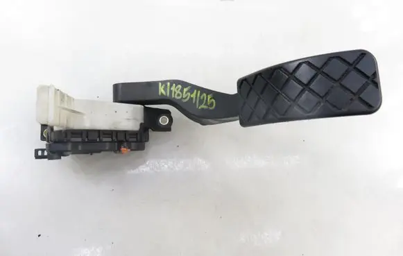 Audi A3 S3 8L Accelerator throttle pedal 1J1721503H