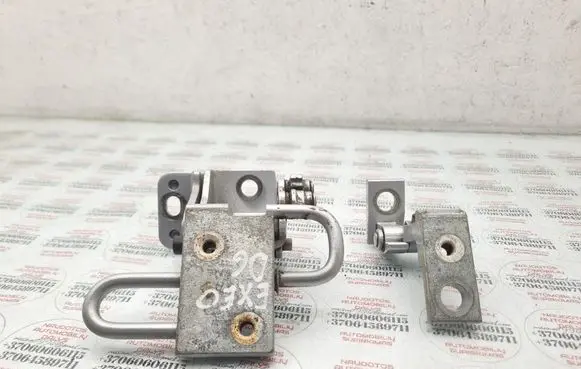 Seat Exeo (3R) Rear door hinge set 8E0833412E