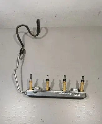 Toyota Verso Fuel injectors set 